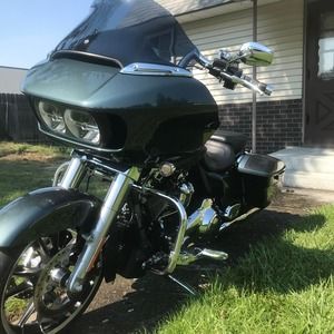 Meet your Posher, Casey